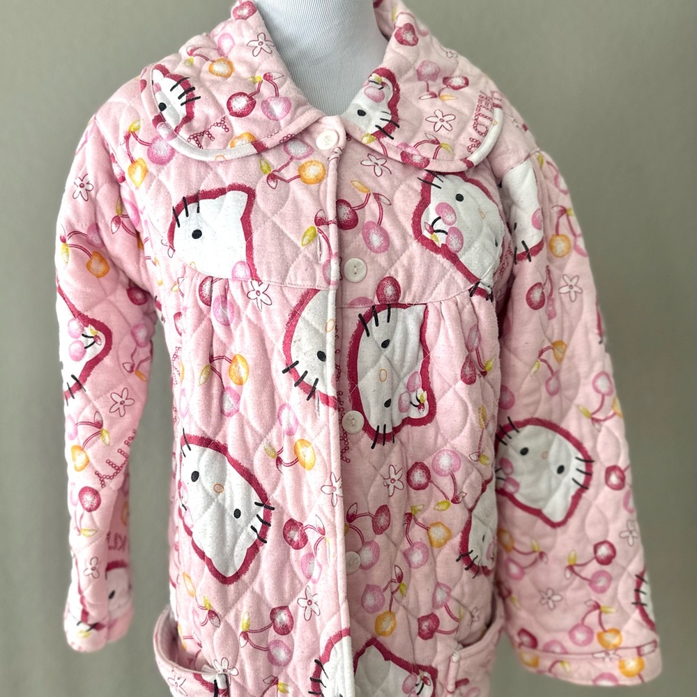 Hello Kitty Lounge Robe - Picture 2 of 3